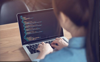 石河子 api php源码,下载的php源码怎么运行呢？